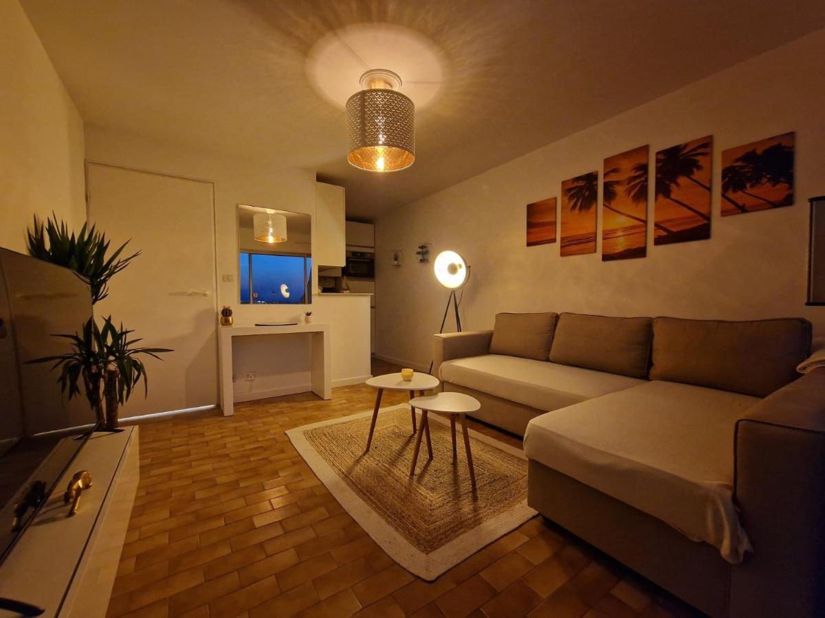 Appartement 1Ere Ligne Piscine Terrasse Au Bord De La Plage Front De Mer Avec 6 Velos 팔라바 레 플로 외부 사진